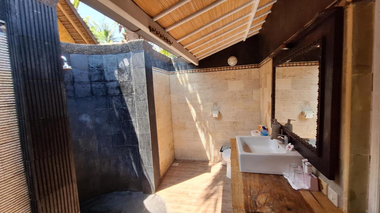 Gili Lumbung Bungalow Гили Еър Екстериор снимка